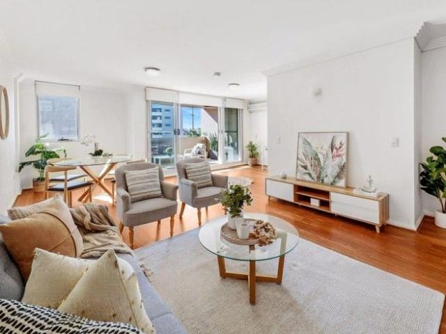 Spacious 142 sqm Split Level Apartment with Unmatched Convenience