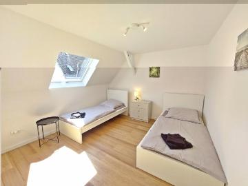 Spacious 150 m² Apartment – Ideal for Business Stays & Relocation
