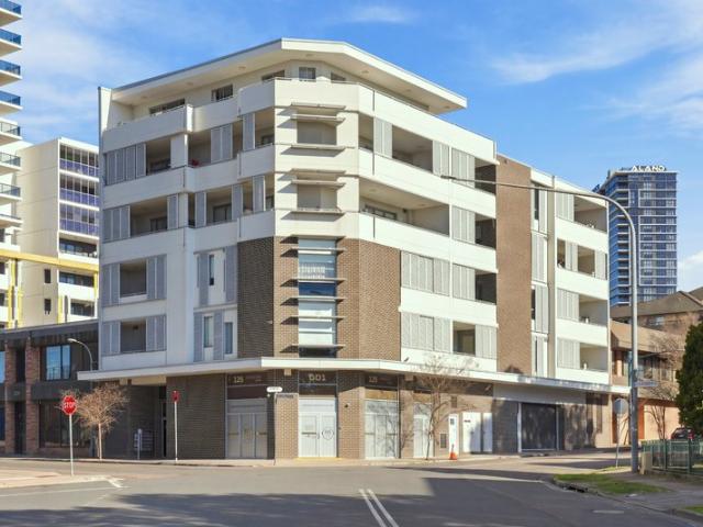 Spacious 184sqm 3 Bedroom Penthouse in the Heart of Liverpool