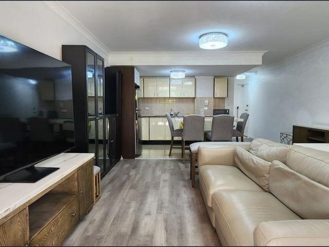 Spacious 1 Bed with Direct Private Access To Courtyard