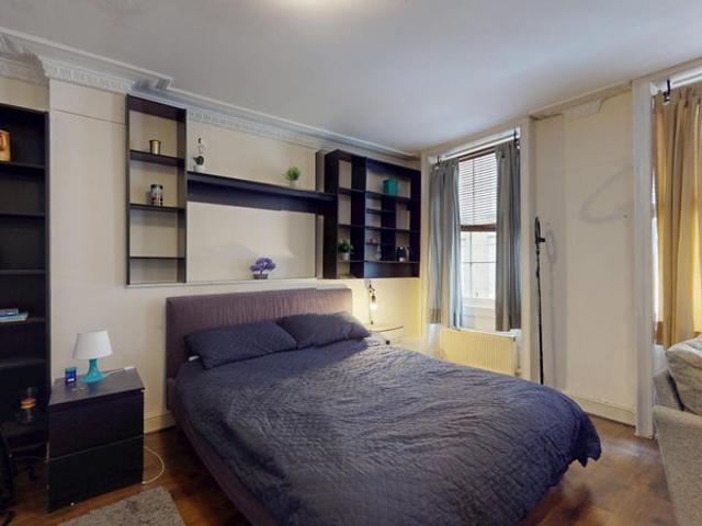 Spacious 1 Bed,Heart of Charing Cross WC2N