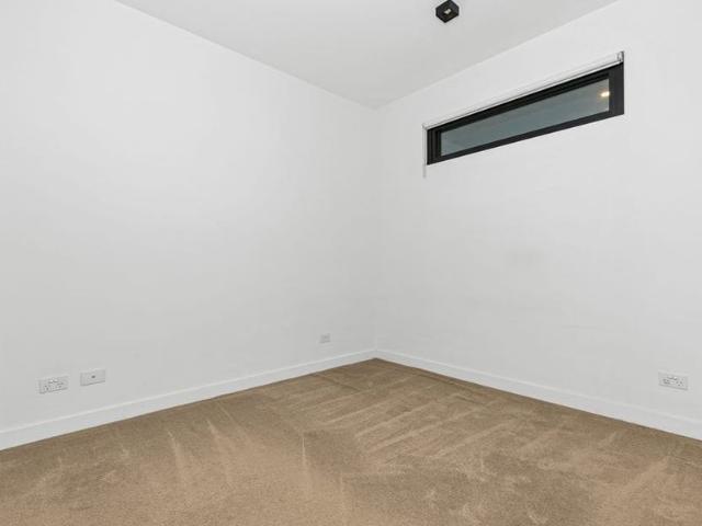 SPACIOUS 1 BEDROOM APARTMENT IN DONCASTER