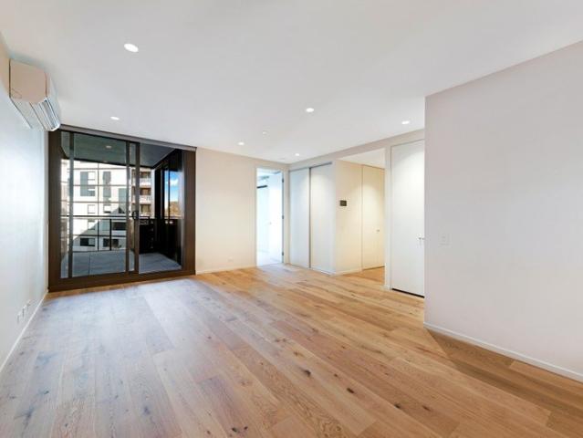 Spacious 1 Bedroom Apartment in Prime Location