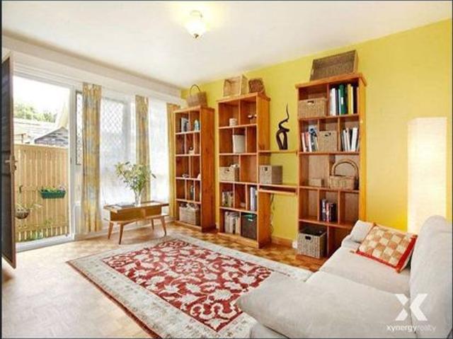 Spacious 1 Bedroom Apartment in Prime Prahran Location!