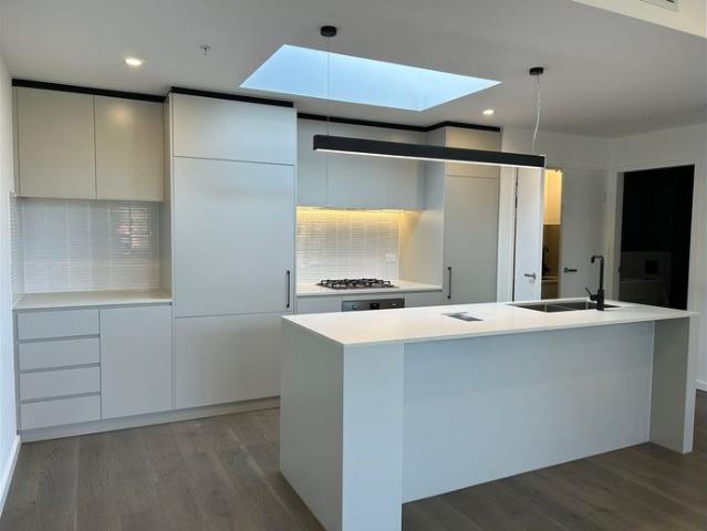 SPACIOUS 1 Bedroom Apartment READY TO MOVE IN