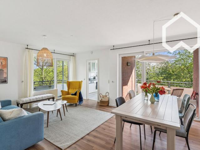 Spacious 1 bedroom apartment with balcony and park views, Koln Amsterdam Apartments for Rent