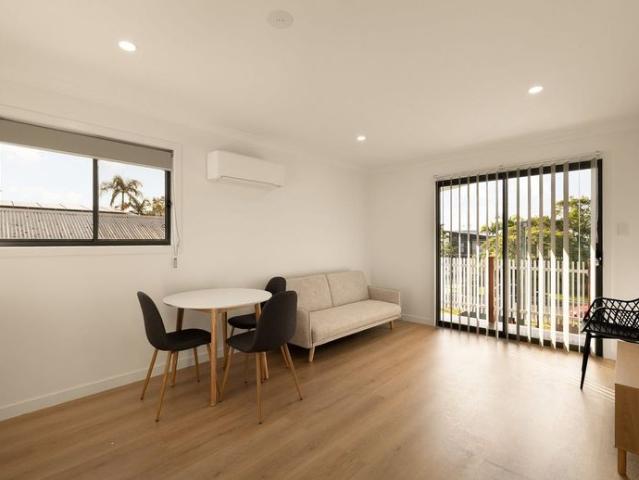 Spacious 1 Bedroom For Rent! Brand New, AC