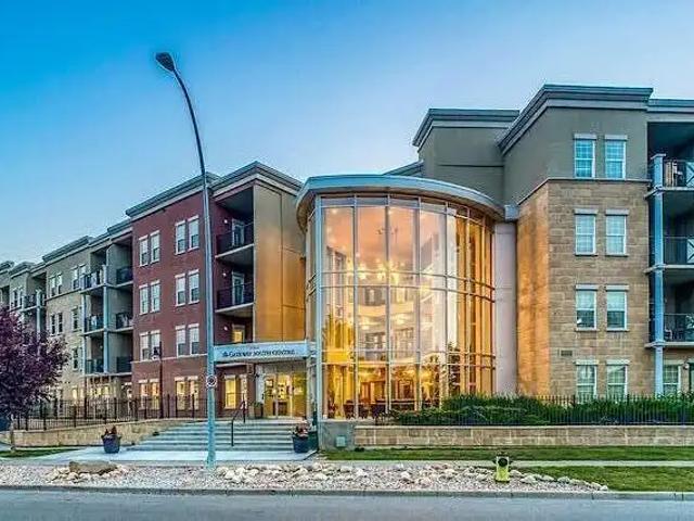 Spacious 1 Bedroom and den in Lake Bonavista: All Utilities Included