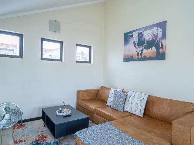 Spacious 1 Bedroom Loft Apartment with Two Balconies