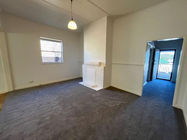 Spacious 1 Bedroom Unit