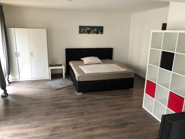 Spacious 1,5 room apartment in Mannheim Rheinau, with a balcony