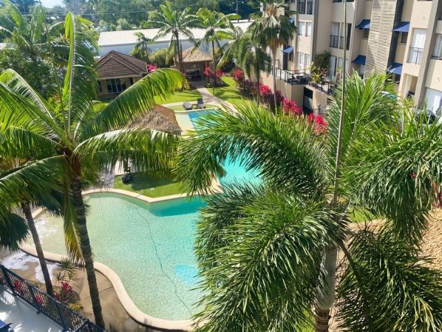 Spacious 2 Bed, 2 Bath Apartment in Resort Style Complex!