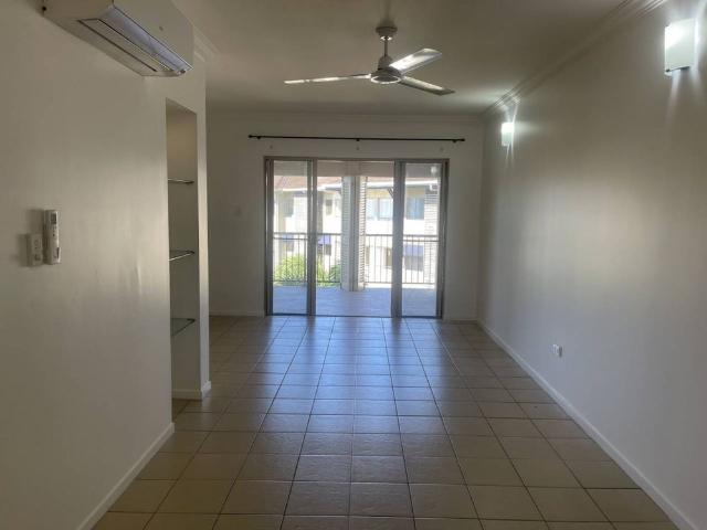 Spacious 2 Bed, 2 Bath Apartment in Resort Style Complex!