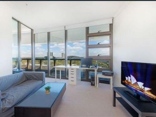 Spacious 2 BED 2 BATH + Study near new Apartment! In the heart of SYDNEY OLYMPIC PARK!