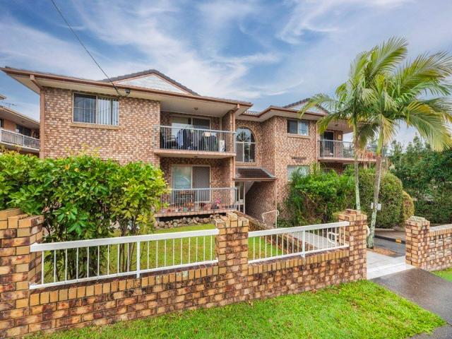 Spacious 2 Bed, 2 Bath Unit in a Prime Lifestyle Location
