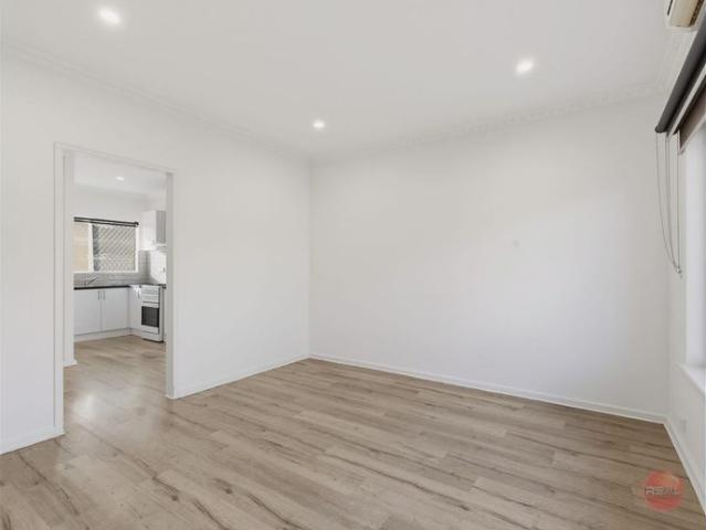 Spacious 2 BED unit in a Prime Location