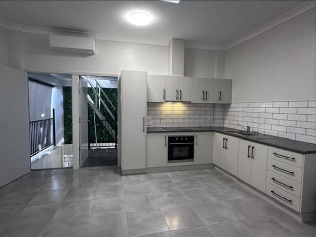Spacious 2 Bed Apartment in the Heart of Town