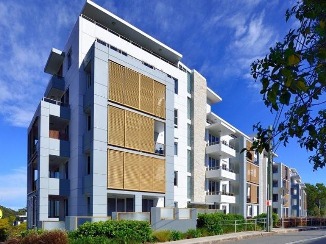 Spacious 2 Bed Apartment Steps from Pymble Station, Shops & Schools
