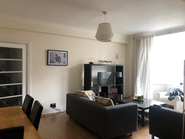 Spacious 2 Bed Flat Streatham * Avail November