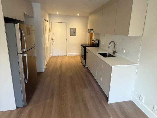 Spacious 2 Bed Loft | Old Montreal