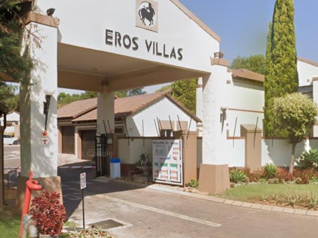Spacious 2 Bedroom 1st Floor Apartment to Rent in Olympus