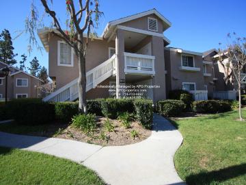 Spacious 2 Bedroom / 2 Bathroom condo in desired Woodbridge Community in the heart of Irvine