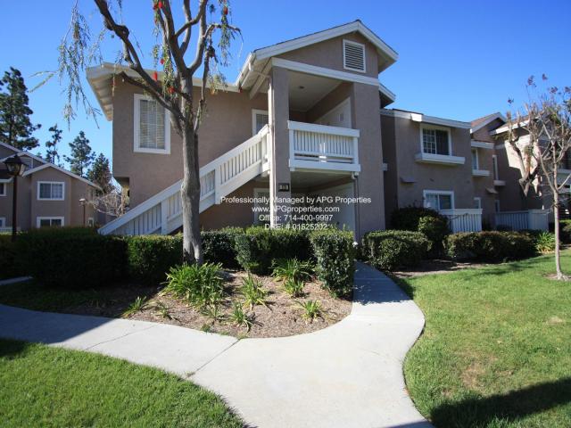Spacious 2 Bedroom / 2 Bathroom condo in desired Woodbridge Community in the heart of Irvine