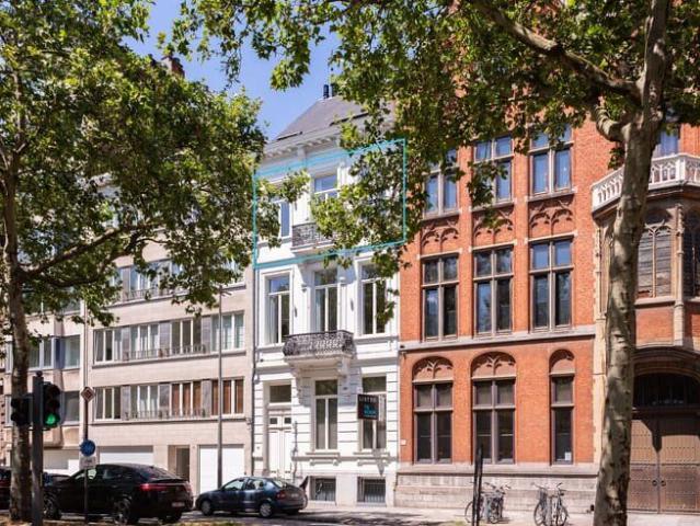Spacious 2 Bedroom Apartment on Amerikalei in the Heart of Z