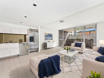 Spacious 2 Bedroom Apartment | ENTER VIA 15 SPARKES LANE