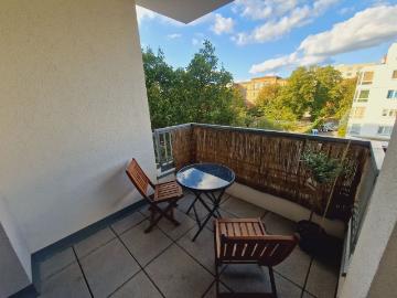Spacious 2 Bedroom Apartment Ideal for Families, Couples, or Professionals, Berlin Amsterdam Apartments for Rent