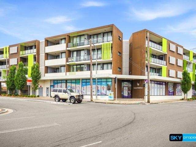 SPACIOUS 2 BEDROOM APARTMENT IN A PRIME, ULTRA CONVENIENT LOCATION!