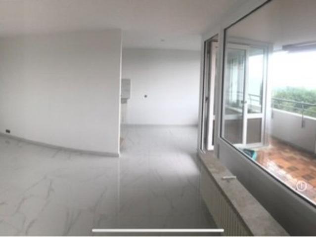 spacious 2 bedroom apartment in Asemwald close to Kelly