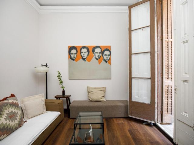 Spacious 2 bedroom apartment in Barrio Gótico