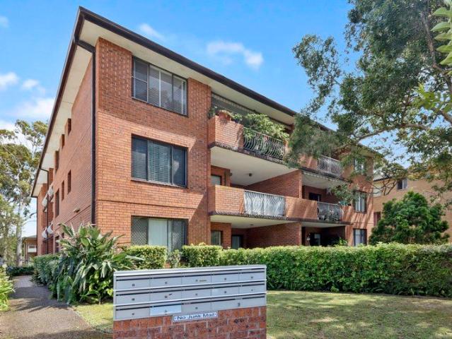 Spacious 2 Bedroom Apartment in Boutique Complex