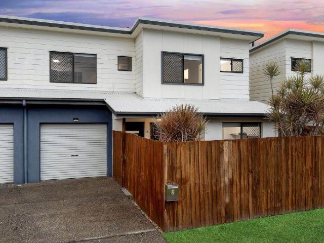 Spacious 2 Bedroom Apartment in Convenient Northside Location