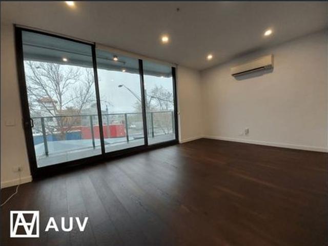 Spacious 2 Bedroom Apartment in Harvard, Perfect for Monash Students