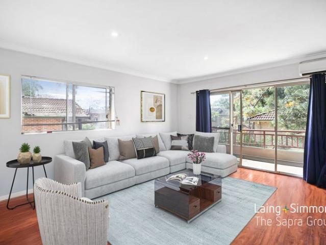 Spacious 2 Bedroom Apartment in Prime Location