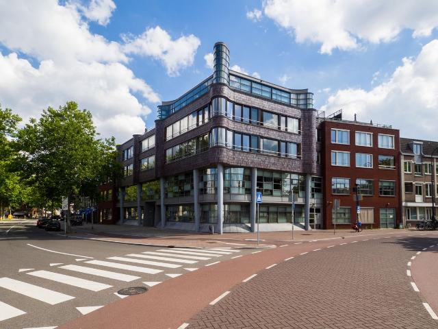 Spacious 2 Bedroom Apartment in Prime Utrecht Location