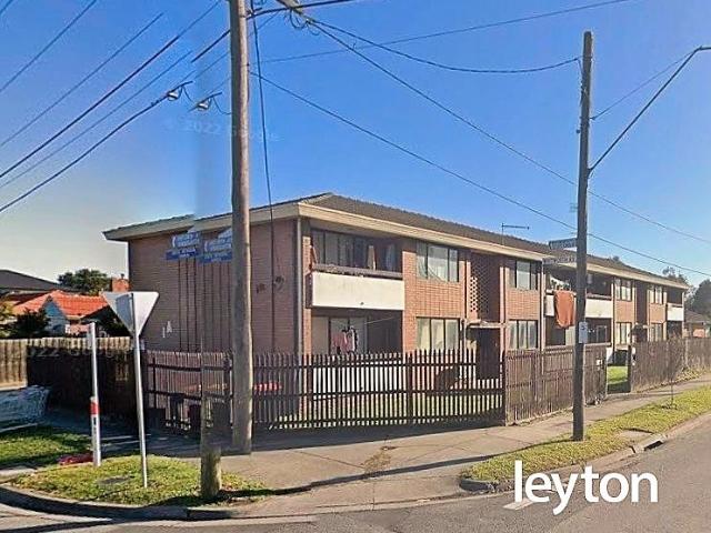 Spacious 2 Bedroom Apartment in Springvale Convenient Location