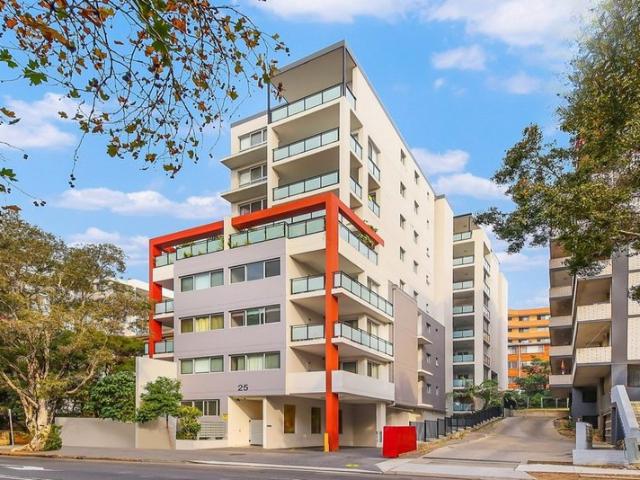 Spacious 2 Bedroom Apartment in the Heart of Parramatta