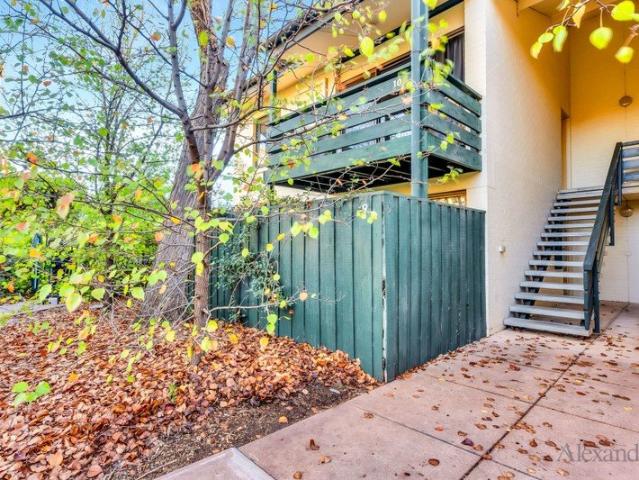 Spacious 2 bedroom apartment in well maintained group