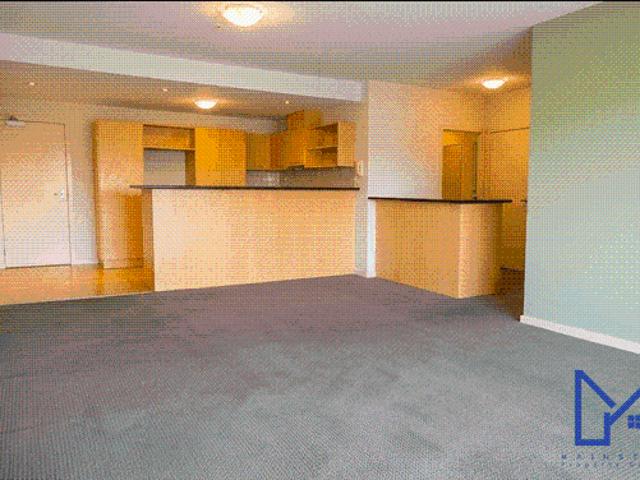 Spacious 2 Bedroom Apartment, Plus Study Nook