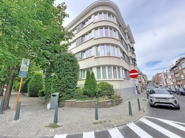 Spacious 2 bedroom apartment with balcony