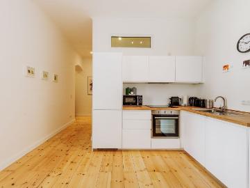 Spacious 2 bedroom apartment with balcony and romantic view, Berlin Amsterdam Apartments for Rent