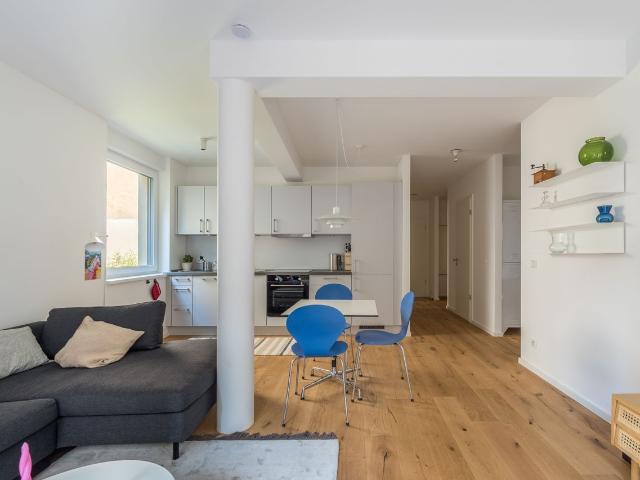 Spacious 2 Bedroom Apartment with Garden + Patio located in safe inner courtyard in Berlin, Berlin Amsterdam Apartments for Rent