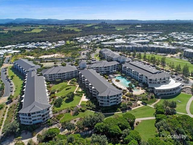 Spacious 2 Bedroom Apartment with Separate Dining Area & Excellent Privacy