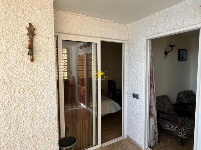 SPACIOUS 2 BEDROOM APARTMENT WITH TERRACE AND SEA VIEWS IN TORREVIEJA