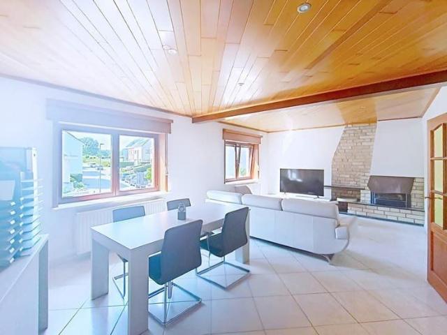 Spacious 2 Bedroom Apartment with Terrace – Approx. 119 m²
