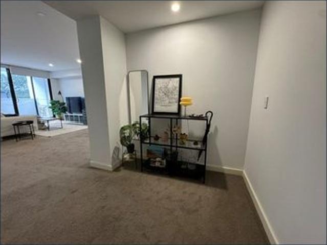 SPACIOUS 2 BEDROOM APARTMENT
