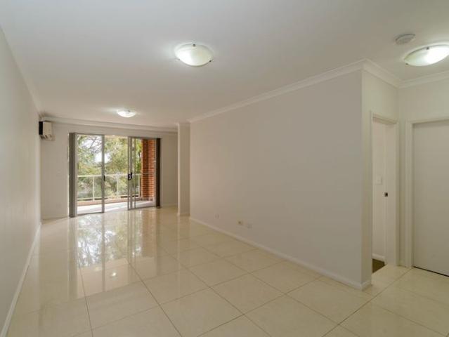Spacious 2 bedroom apartment!